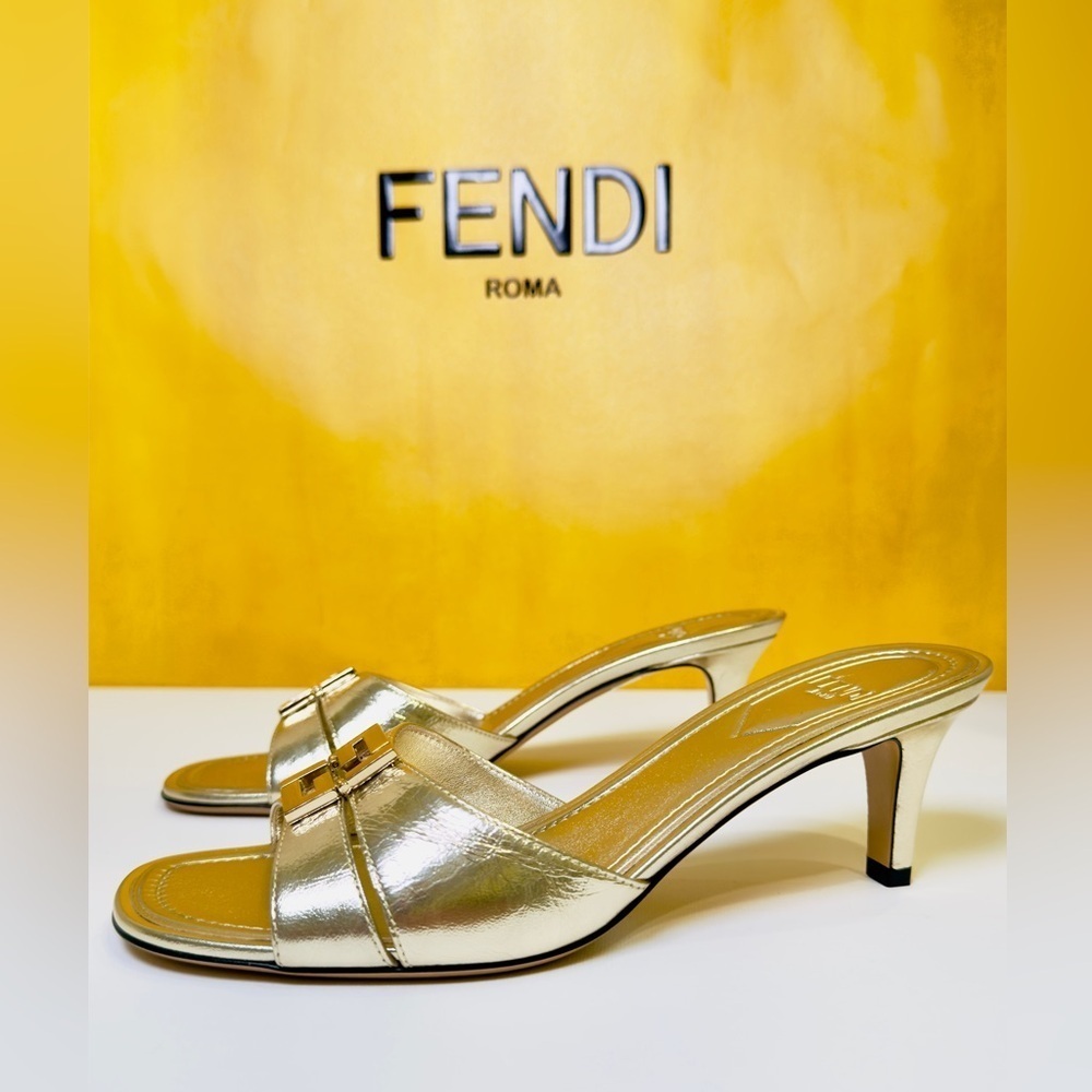 Fendi FFold Metallic Leather Kitten-Heel Sandal Light Gold Open Toe Slide Size36 - Picture 4 of 16